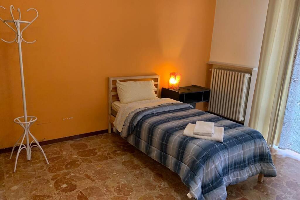 A Casa Da Claudio Lägenhet Parma Exteriör bild